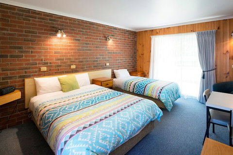 Kookaburra Motor Lodge - Accommodation Whitsundays 5