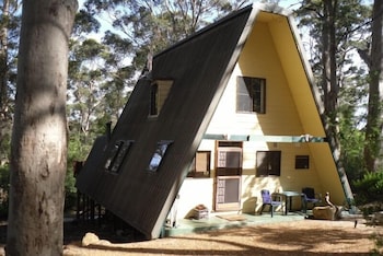 Green Leaves Cabin - Accommodation Whitsundays 2