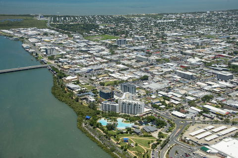 Mid City Motor Inn - Accommodation Whitsundays 0