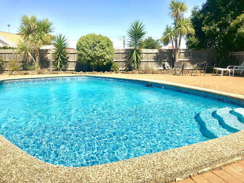Burwood East Motel - Accommodation Whitsundays 0