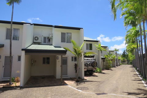 The Shores Holiday Apartments - Accommodation Whitsundays 2