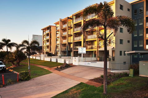 The Point Resort - Accommodation Whitsundays 1