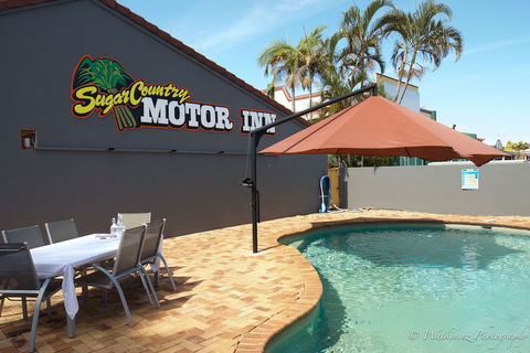 Sugar Country Motor Inn - Accommodation Whitsundays 1