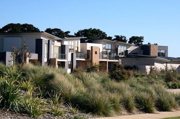 Barwon Heads Resort At 13th Beach - Accommodation Whitsundays 2
