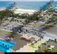 Southern Cross Beachfront Holiday Apartments - Accommodation Whitsundays
