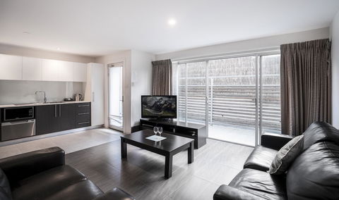 The Apollo Apartments - Accommodation Whitsundays 4