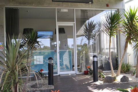 The Apollo Apartments - Accommodation Whitsundays 2