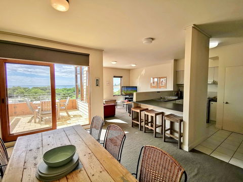 Lornebeach Apartments - Accommodation Whitsundays 3