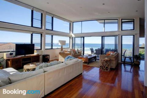 ROCKPOOL (4 Night Min) - Accommodation Whitsundays 7