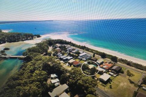 Arena Blanca Holiday Home - Accommodation Whitsundays 0