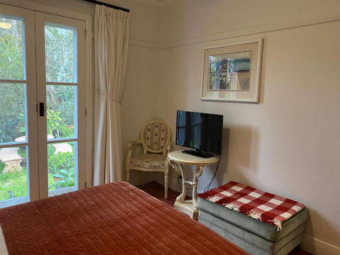 Aashay B & B - Accommodation Whitsundays 6