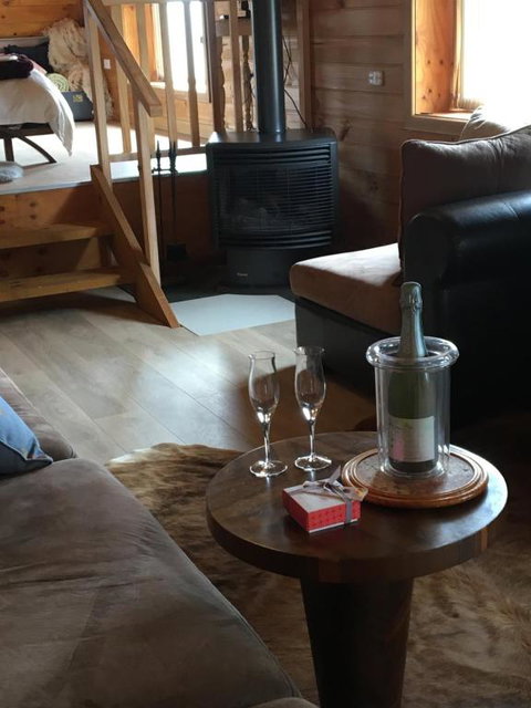 Springmead Rustic Cabin - Accommodation Whitsundays 1