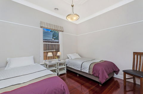 Merri Place - Accommodation Whitsundays 4
