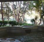 Lake Russell Lakeside Retreat - Accommodation Whitsundays
