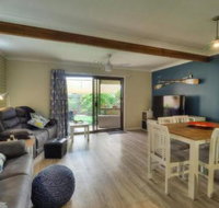 Harbour Court on the Bay - Accommodation Whitsundays