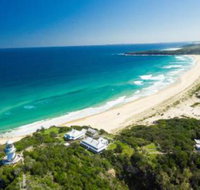 Seal Rocks Lighthouse Cottages - Accommodation Whitsundays