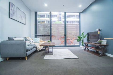 Stunning And Cozy Apartment In Heart Of Mascot - Accommodation Whitsundays 3