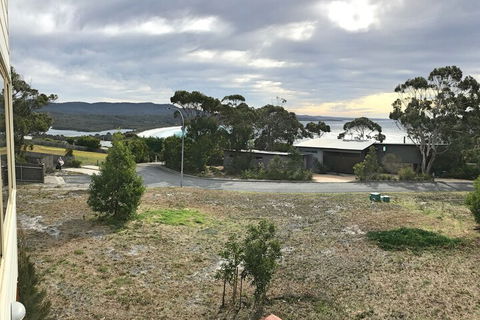 Angasi Apartment On Highcrest - Accommodation Whitsundays 1