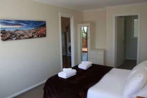 Angasi Apartment On Highcrest - Accommodation Whitsundays 4