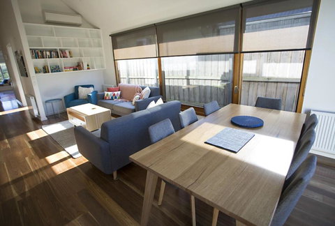 GALWAY COTTAGE - Accommodation Whitsundays 6