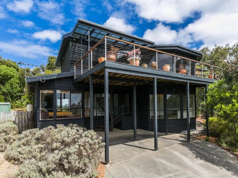 NICHE On NOBLE Ever Changing Vista - Accommodation Whitsundays 5