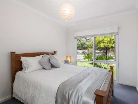 NICHE On NOBLE Ever Changing Vista - Accommodation Whitsundays 4