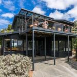 NICHE On NOBLE Ever Changing Vista - Accommodation Whitsundays 0