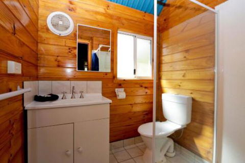Sunnyhurst Chalets Rural Stay - Accommodation Whitsundays 7