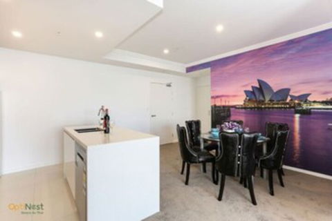 Modern, Spacious Apt@liverpool With Incredible Views - Accommodation Whitsundays 0