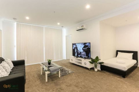 Modern, Spacious Apt@liverpool With Incredible Views - Accommodation Whitsundays 2