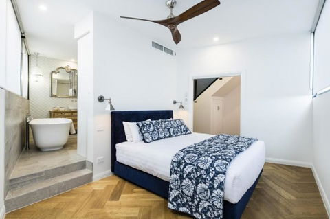 Accommodate Canberra Warehouse - Accommodation Whitsundays 4
