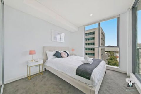 Mascot Spacious Brand New 2bed +parking Nma260-6 - Accommodation Whitsundays 0