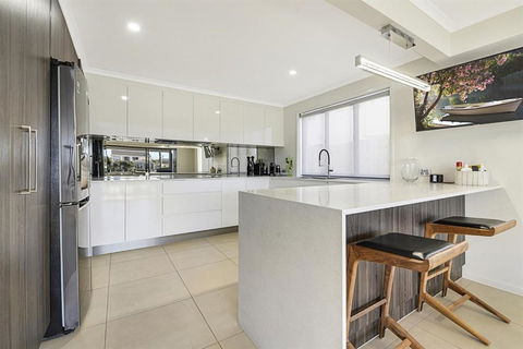 CANAL HOME NEAR MOOLOOLABA Kooringal - Accommodation Whitsundays 1