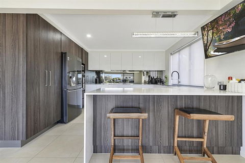 CANAL HOME NEAR MOOLOOLABA Kooringal - Accommodation Whitsundays 5