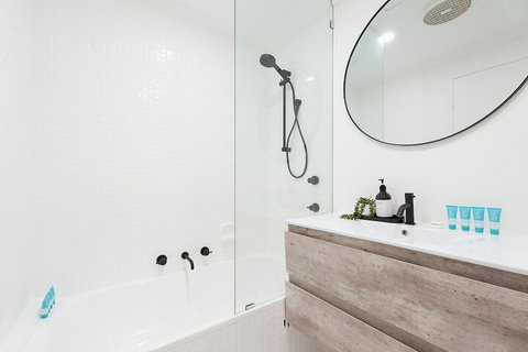 Ultimate Bondi Living - Accommodation Whitsundays 4