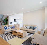Lux Style 4BR Townhouseashwood - Accommodation Whitsundays