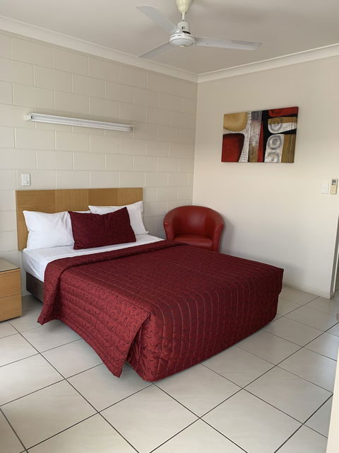 Collinsville Motel - Accommodation Whitsundays 3