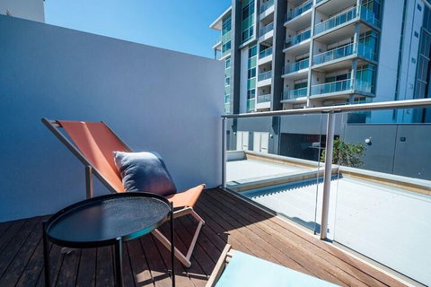 The Cove At New Port Pool Spa Sauna Gym & More - Accommodation Whitsundays 6