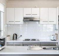 Contemporary House  Seaviews - Accommodation Whitsundays