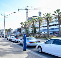 Bright  Breezy Bondi Beach Pad - Accommodation Whitsundays
