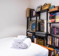 Eclectic 1 Bedroom South Yarra Hideaway - Accommodation Whitsundays