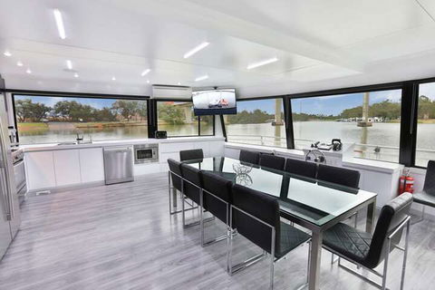 All Seasons Houseboats - Accommodation Whitsundays 7