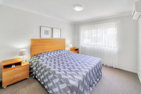 Airtrip Apartment On Russell St - Accommodation Whitsundays 7
