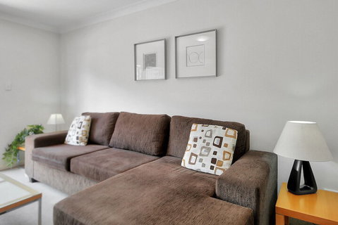 Airtrip Apartment On Russell St - Accommodation Whitsundays 4