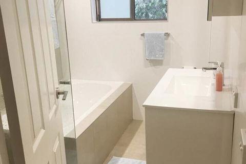 Modern Apartment Close To Randwick, Unsw & City - Accommodation Whitsundays 1