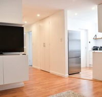 Light And Airy 2 Bedroom North Bondi Apartment - Accommodation Whitsundays