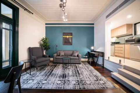Newlife Serviced Apartments - Accommodation Whitsundays 0