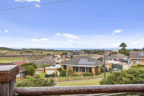 Ocean Views On Nicholson - Accommodation Whitsundays 4