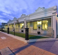 Aloha Central Premium Studios - Accommodation Whitsundays