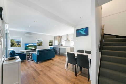 Redcliffe Holiday Accommodation - Accommodation Whitsundays 6